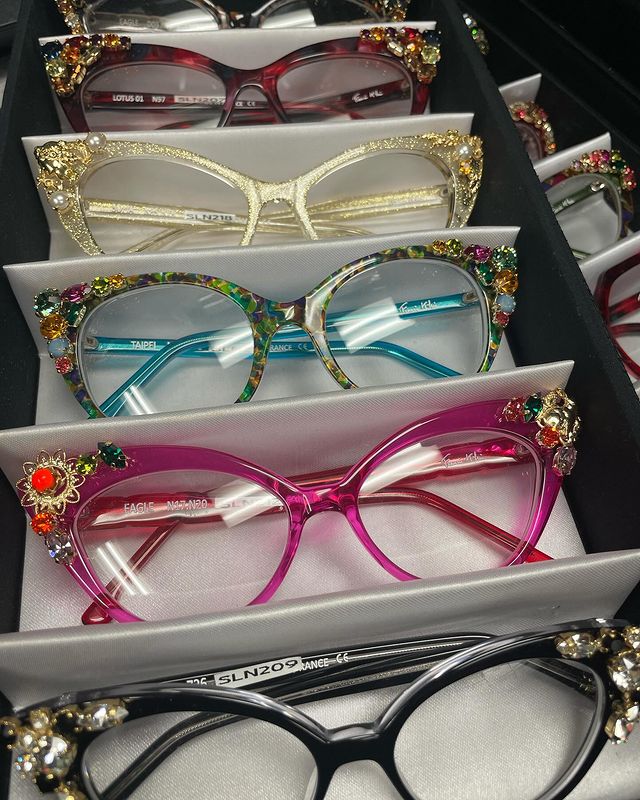 Surprise! The entire Francis Klein collection just arrived in our University City location. Come check these beauties out from now until January 8th!