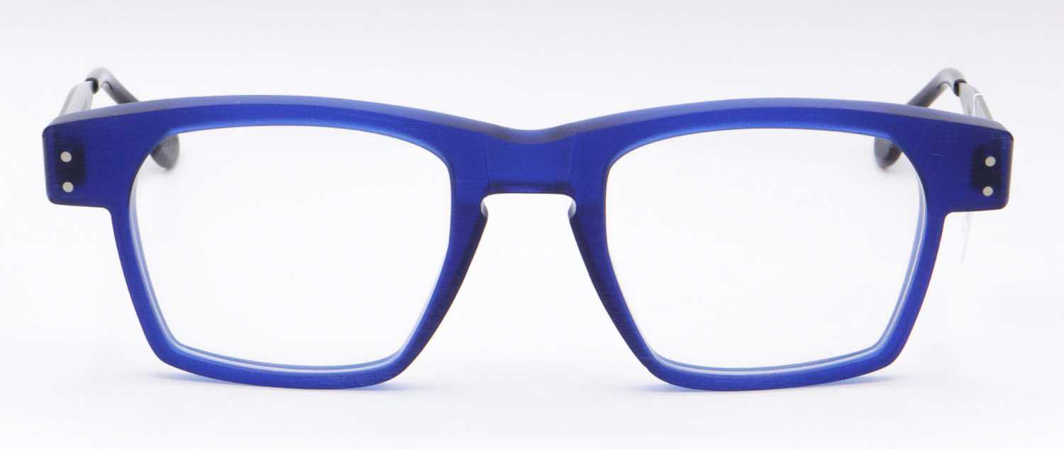 Rapp Christophe. Thick square blue frames with a matte finish.