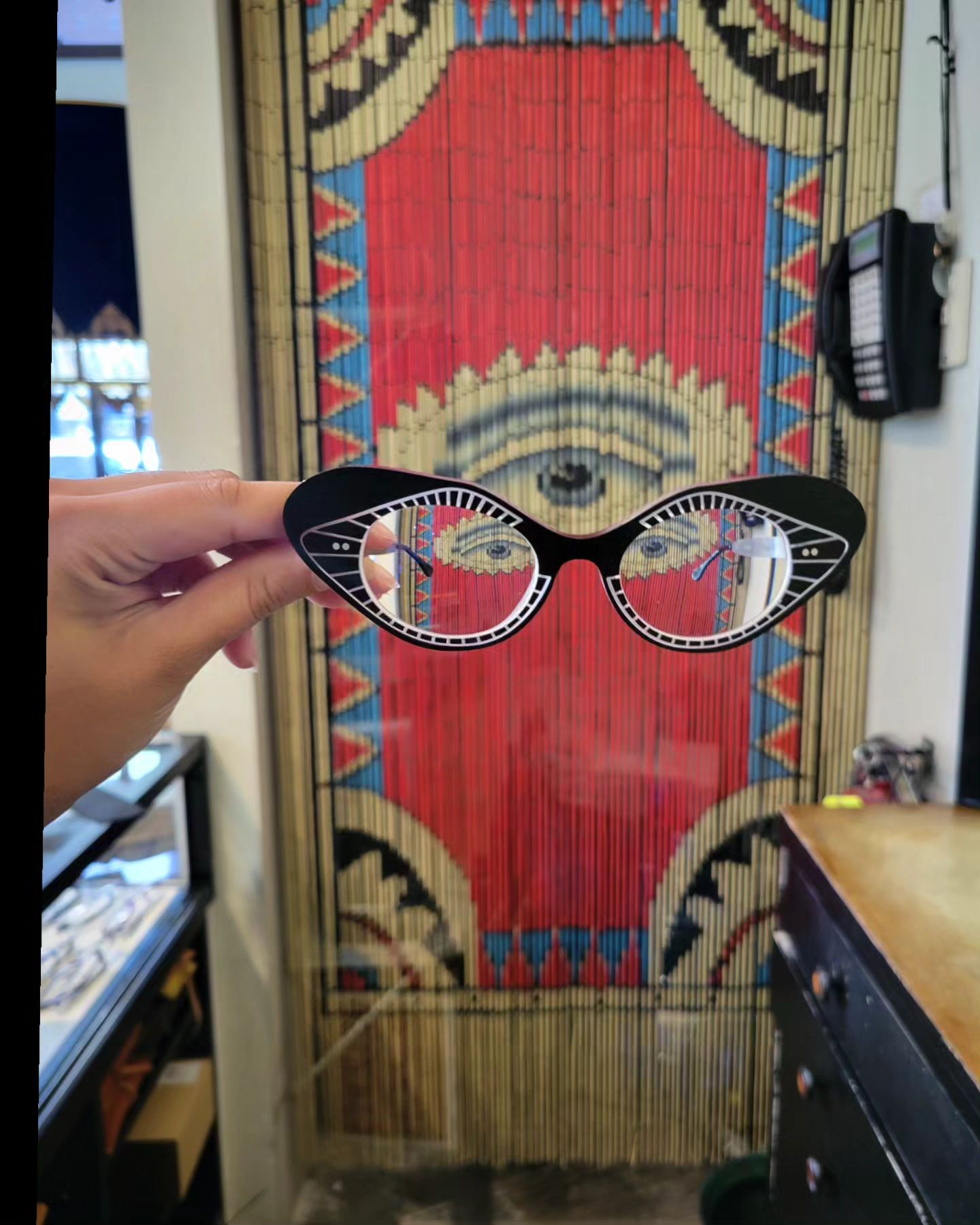 A frame you will never forget. The dazzling Shirley 4 from @rappeyewear. Perfect for Ms. Robinson!